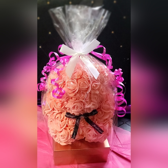 Valentines Day bears and rose bears - Picture 3 of 6